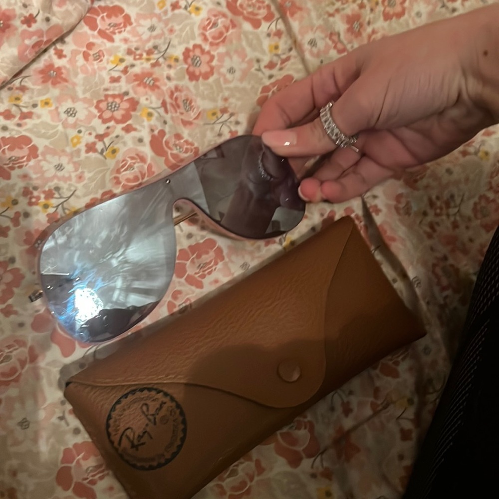 LIMITED ADDITION Ray ban sunglasses.
